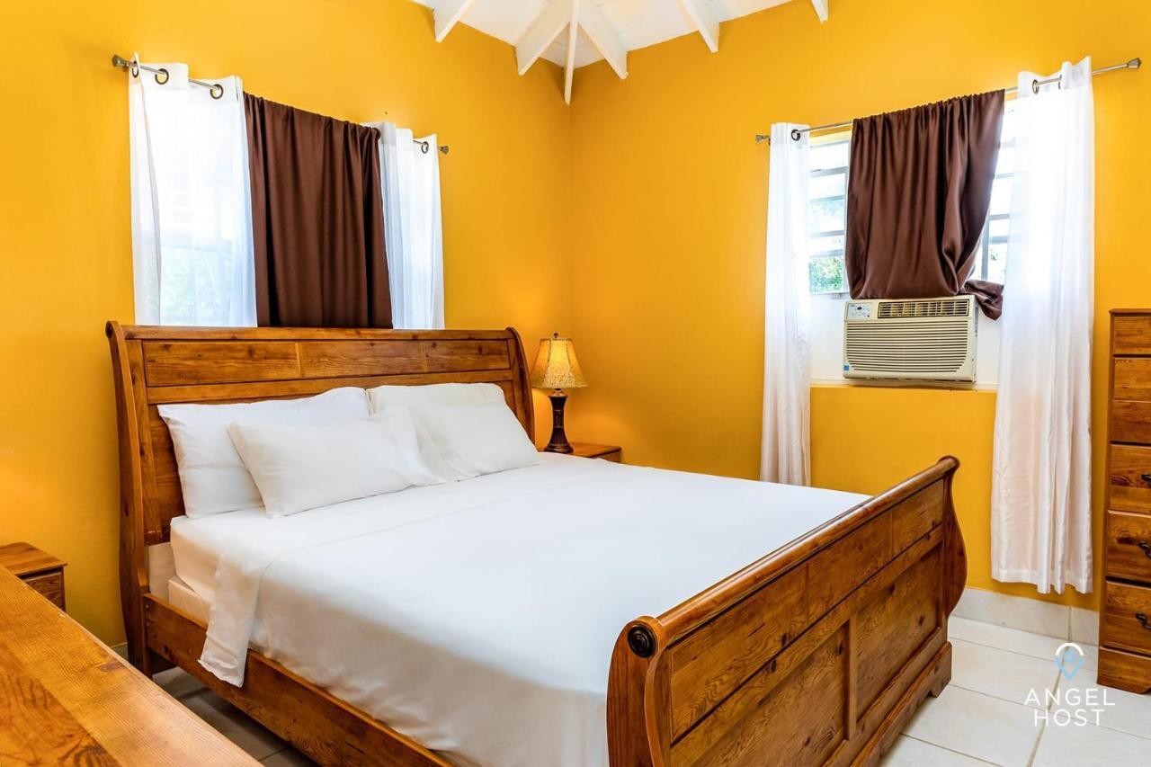 Chalk Sound Beach Residences Near Sapodilla Bay Beach By Angel Host! Taylor Bay Beach Dış mekan fotoğraf